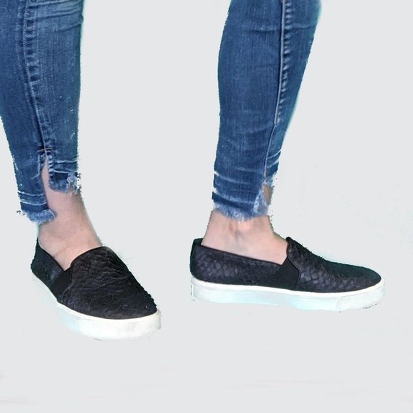 Vince Shoes - Vince Snake Slip on Sneakers sz 8 Black Snakeskin